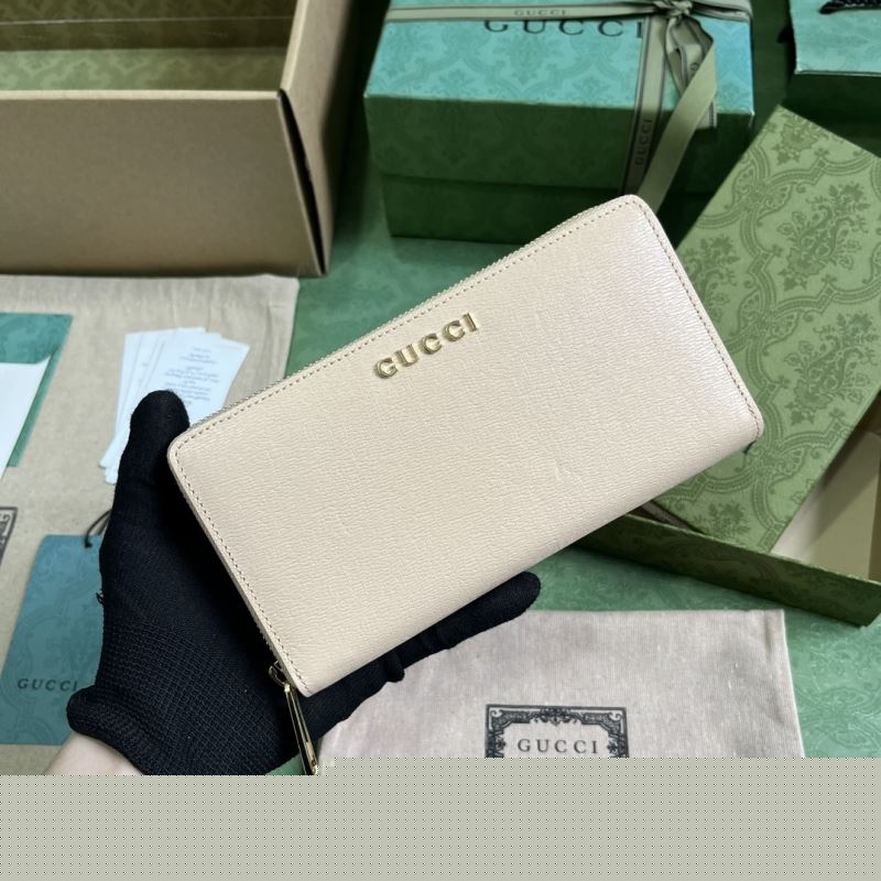 G*u*i wallets & purse